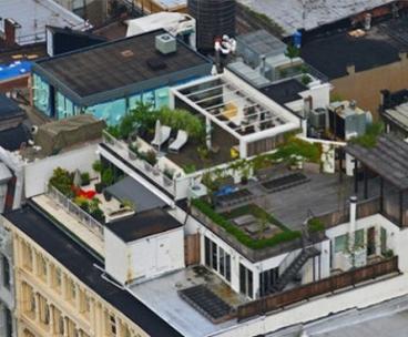 Candidate rooftops are evaluated for greening: Data is collected to test viability of roofs for hosting hydroponic gardens, rainwater collection systems, photovoltaic panels, and more. Image courtesy of Bay Localize.