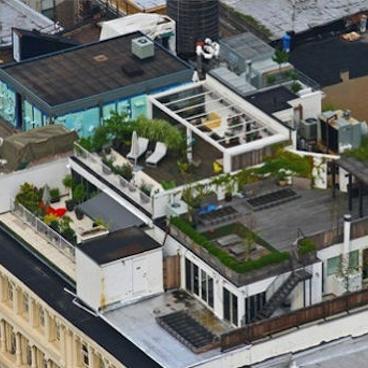Candidate rooftops are evaluated for greening: Data is collected to test viability of roofs for hosting hydroponic gardens, rainwater collection systems, photovoltaic panels, and more. Image courtesy of Bay Localize.